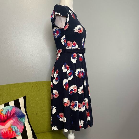 Boden Aida Blue Floral Belted Fit and Flare Dress 2 Cocktail Work - Picture 3 of 7